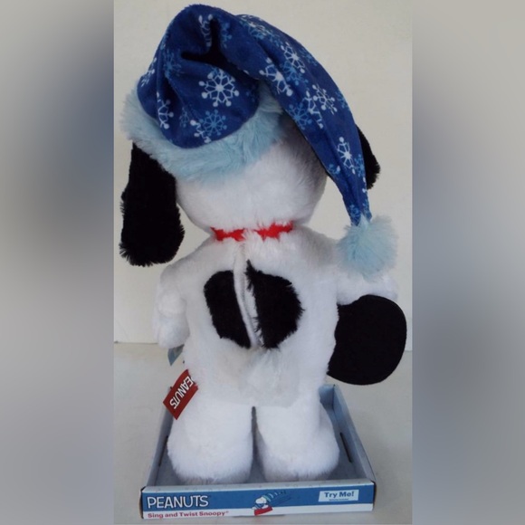 Peanuts Christmas Snoopy Plush with Guitar - He plays the Peanuts Song - Picture 3 of 4